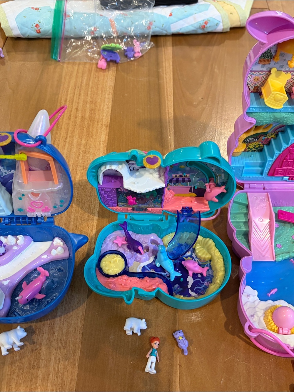 Polly Pocket Small Mermaid Playset Compact Case - Teal & Purple Kids Toy